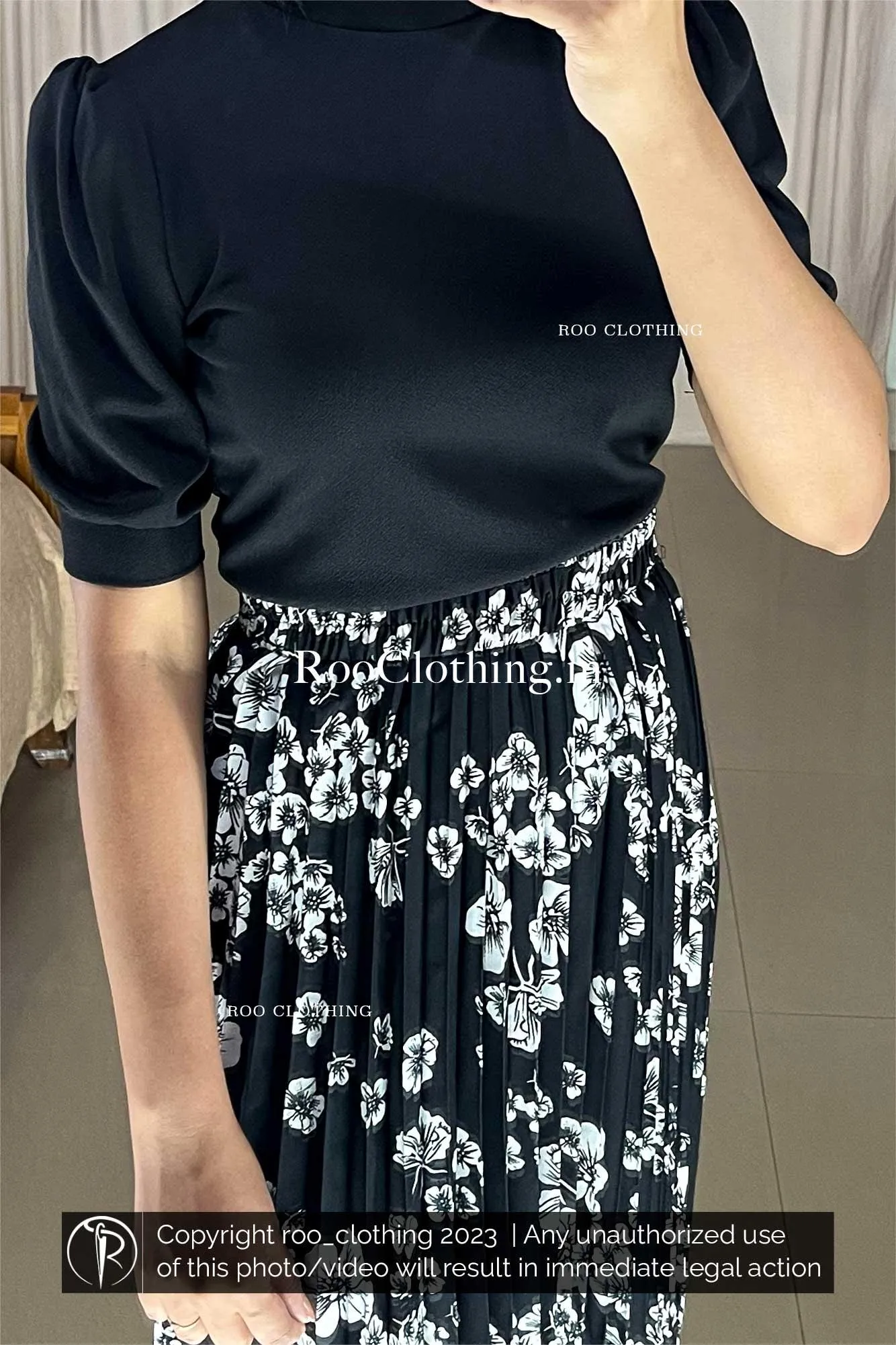 Black And White Floral-printed Pleated Skirt Only