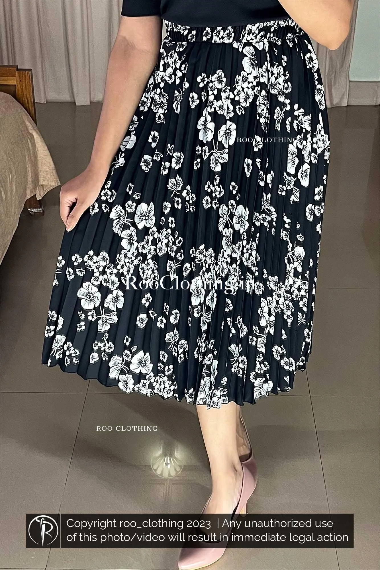 Black And White Floral-printed Pleated Skirt Only