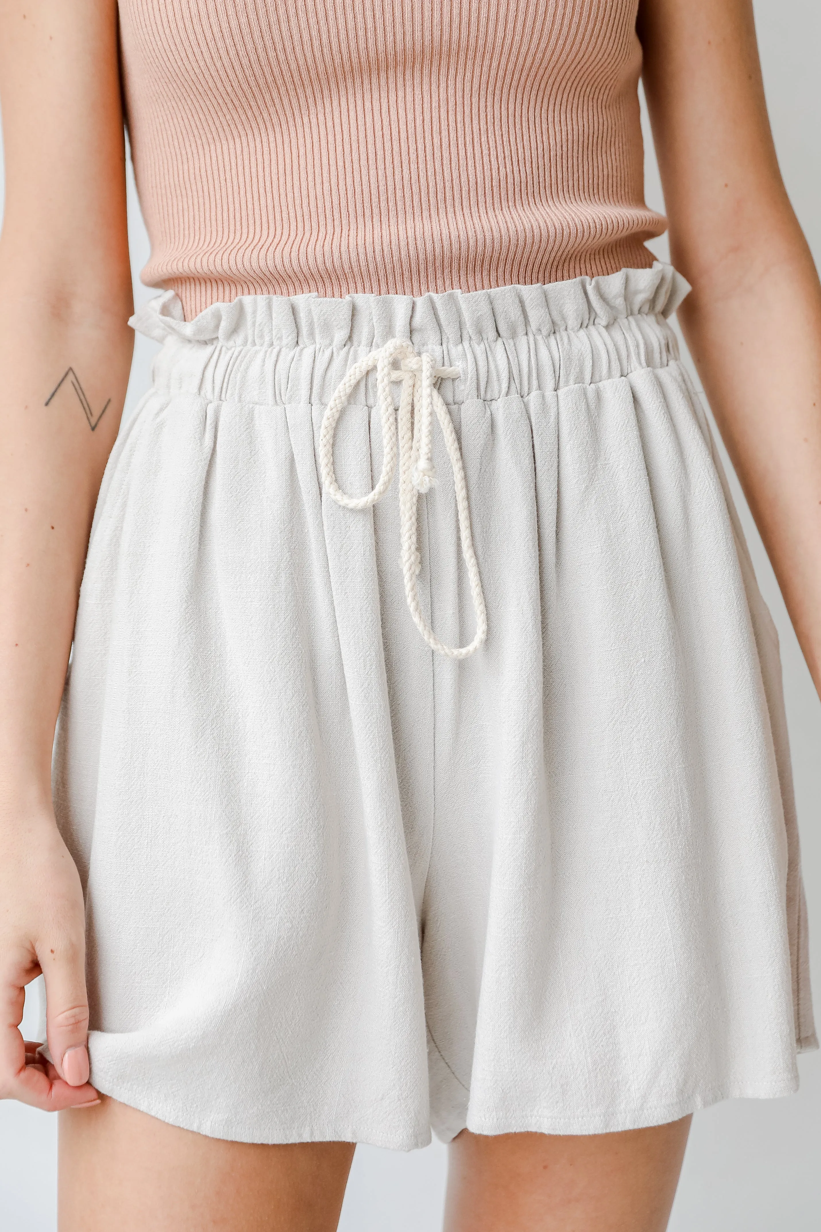 FINAL SALE - Out Of Office Linen Shorts