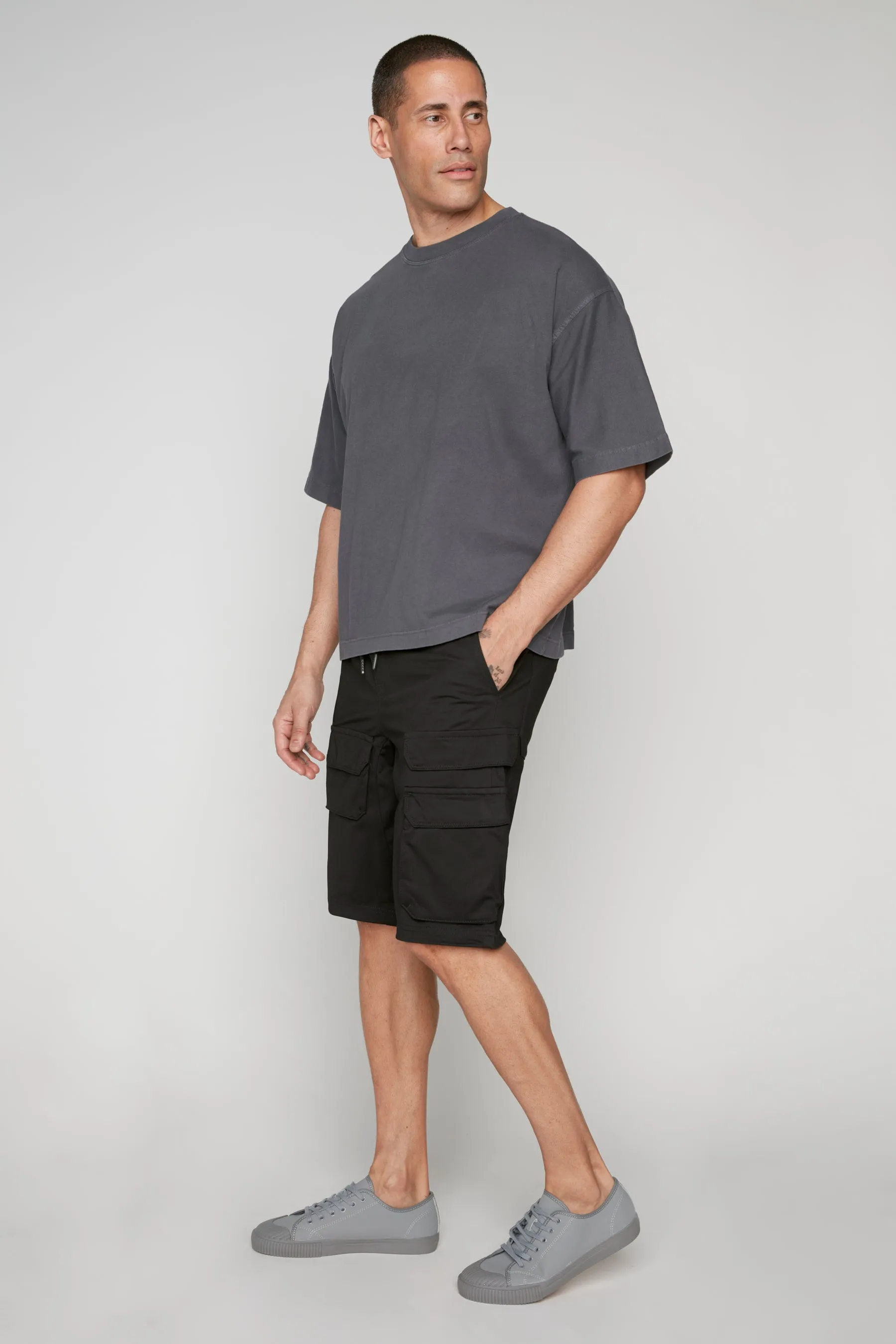 JUDE - Mens Multi Cargo Shorts - Black