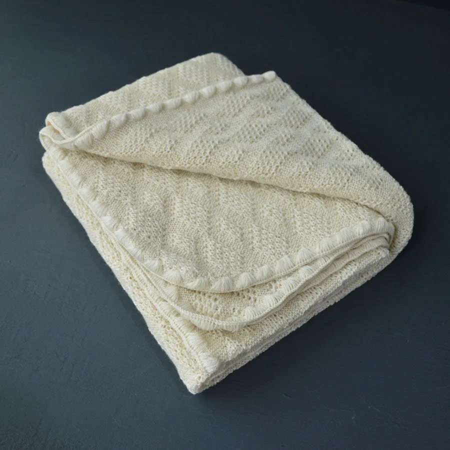 Knitted Baby Blanket in Organic Merino Wool (100x80cm)